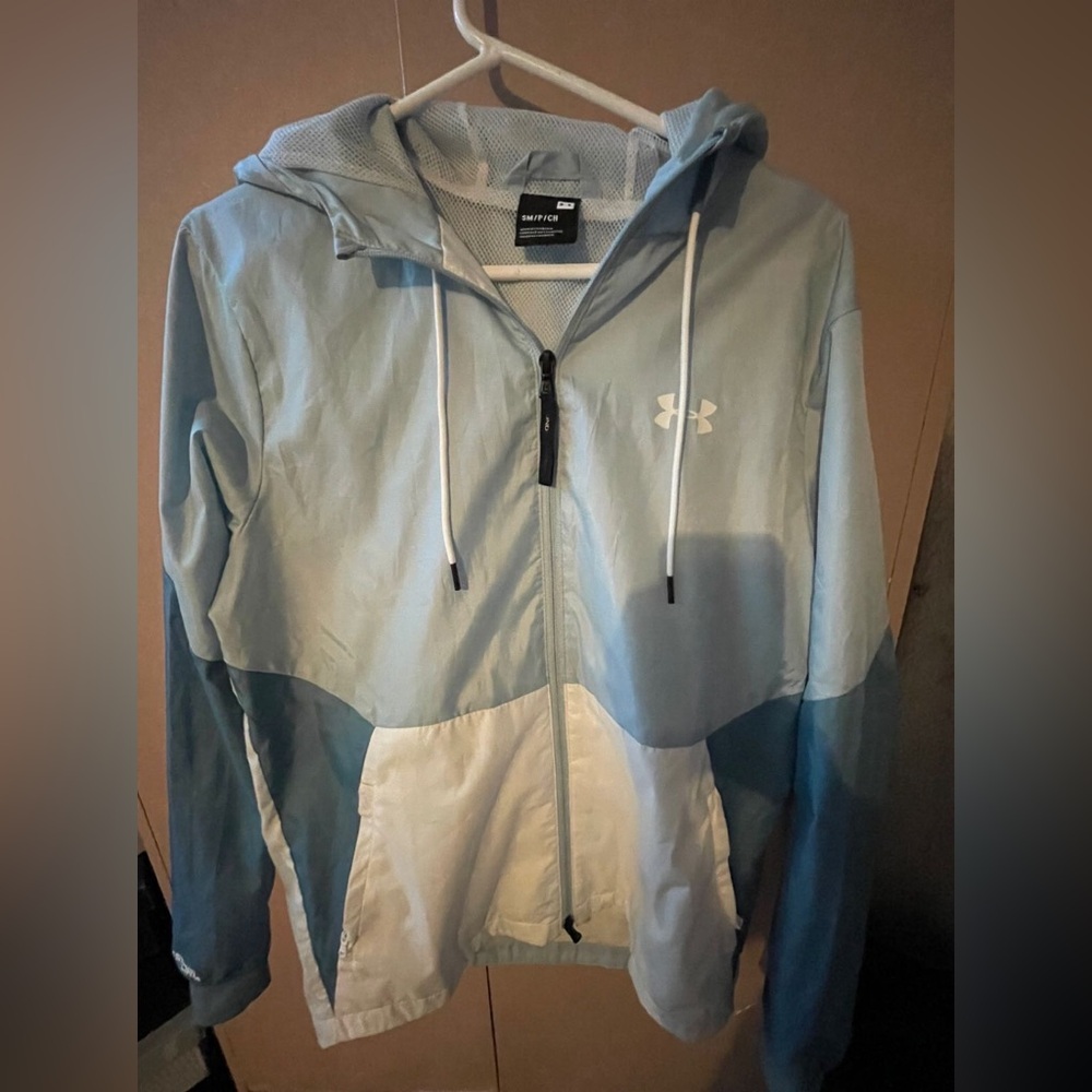 Underarmor Windbreaker